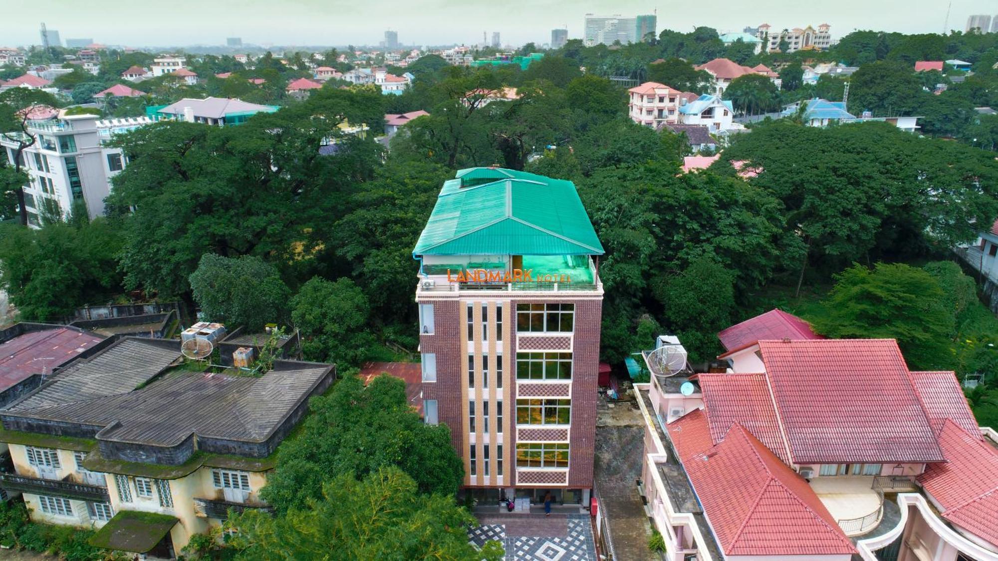 Landmark Hotel Yangon Exterior foto